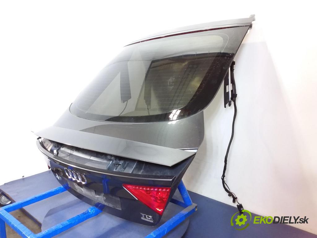Audi A7 2011 zadní dveře kufra: kufr