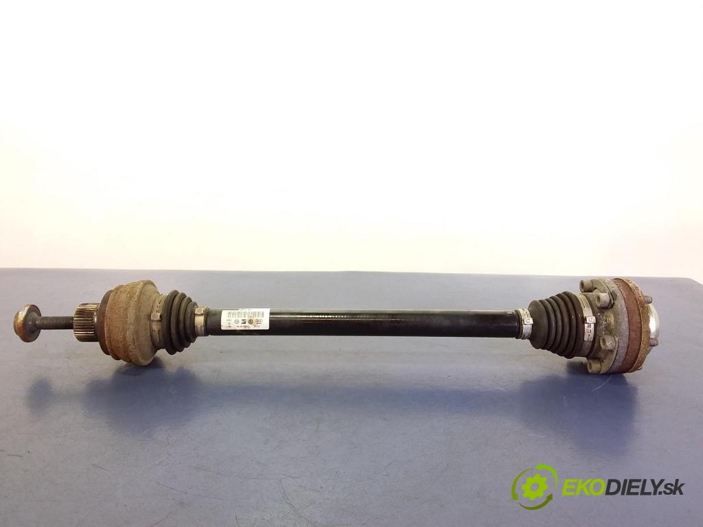Audi A7 2011 poloos Prava: zad 8R0501203C