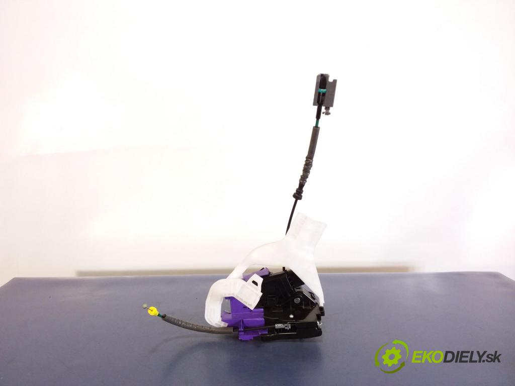 Hyundai I30 2020 zámok dvere zad v pravo: 81420-G3010