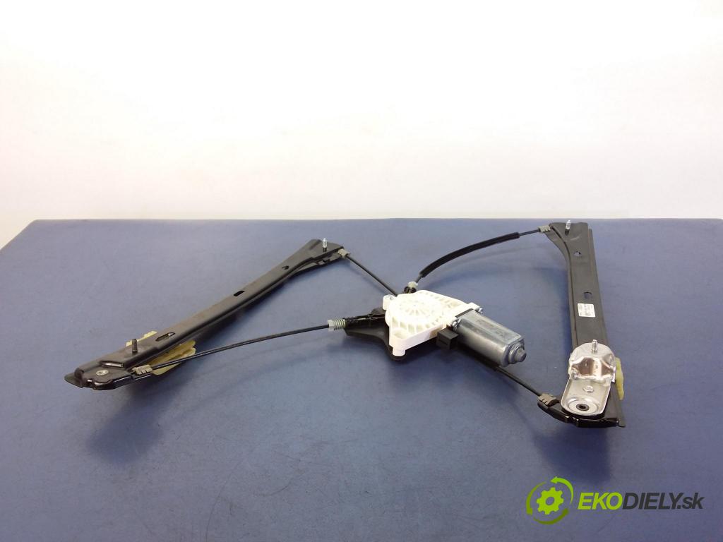 Vw Passat 2015 mechanismus stahování Sklenka: před v pravo: 3G0837462B