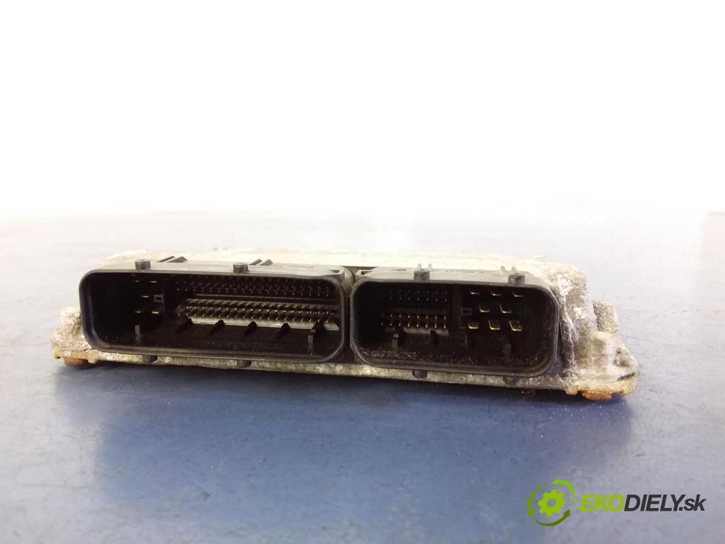 Skoda Octavia 2012 riadiaca jednotka Motor: 06A906033NT