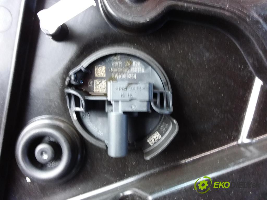 Vw Golf 2020 mechanismus stahování Sklenka: před v pravo: 5H0837402E