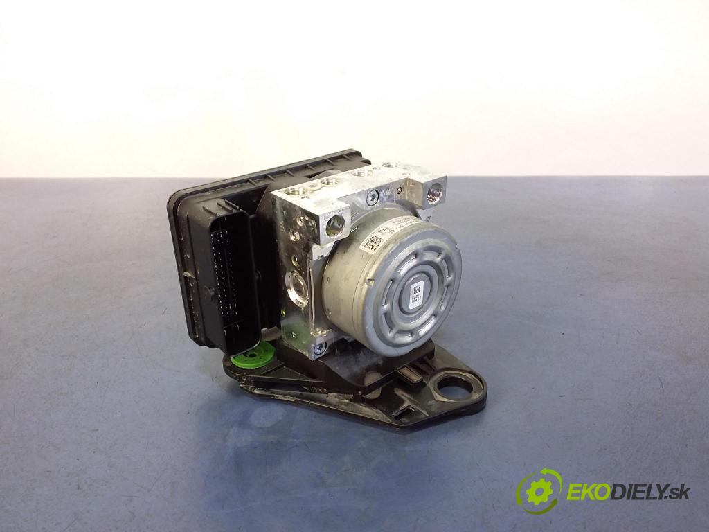 Vw Golf 2020 čerpadlo ABS x 5WA614517BE