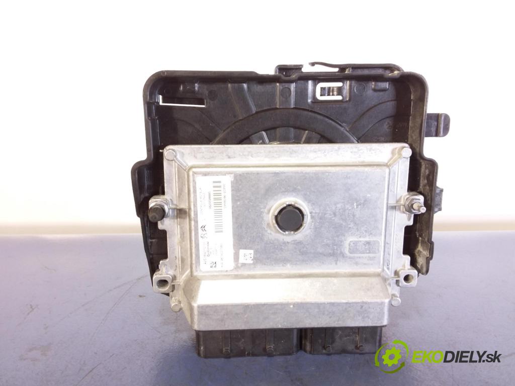Peugeot 2008 2019 riadiaca jednotka Motor: 9829598880