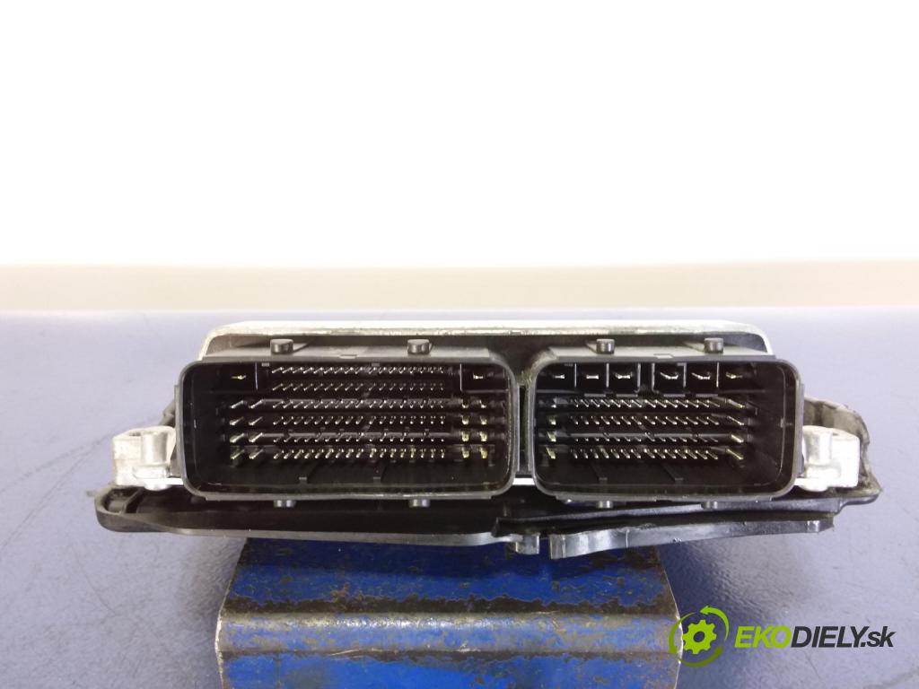 Peugeot 2008 2019 riadiaca jednotka Motor: 9829598880