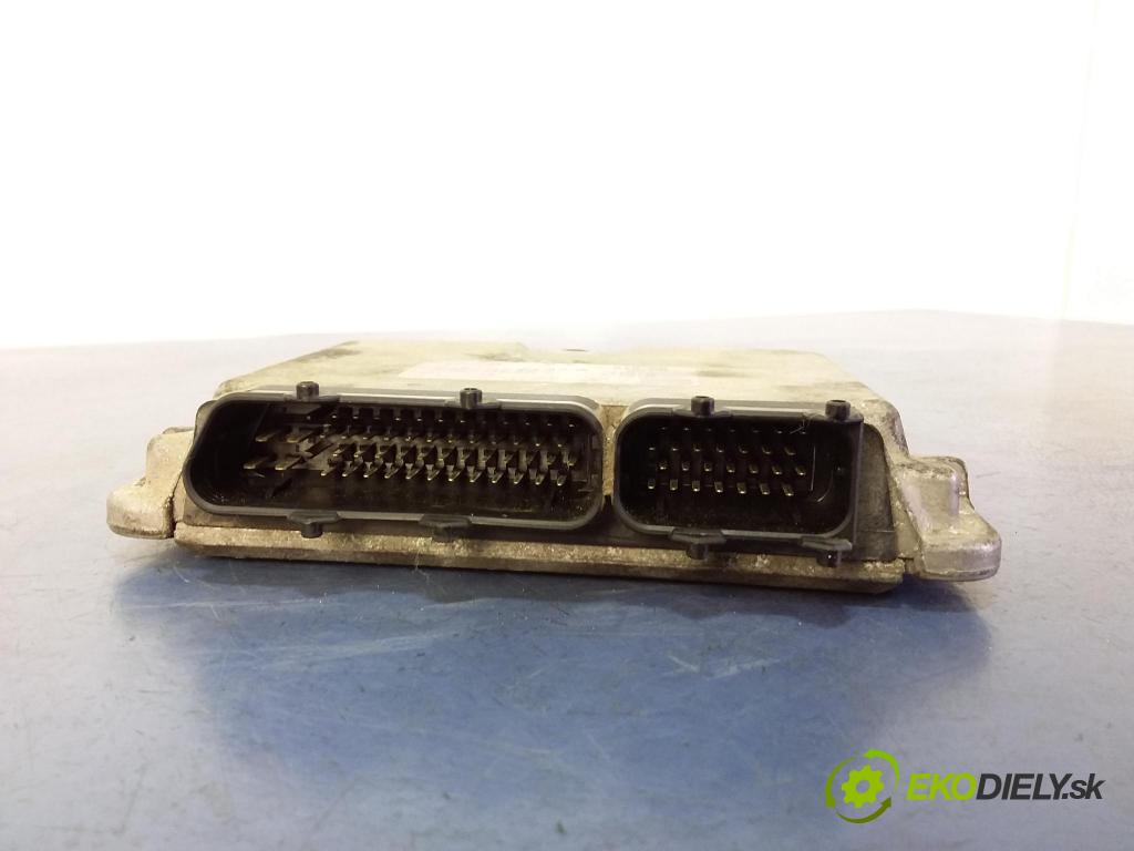 Vw Golf 1998 riadiaca jednotka Motor: 038906018AN