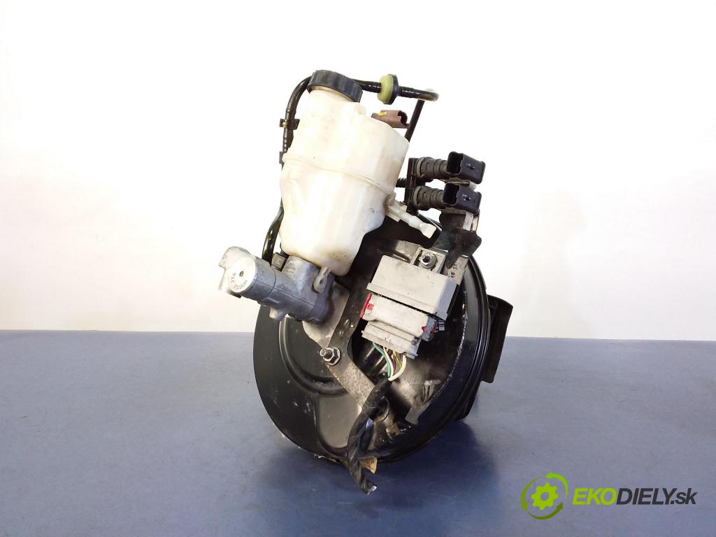 Peugeot 508 2012 servo Brzdní: