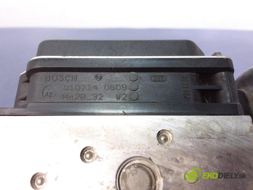 Toyota Avensis 2014 čerpadlo ABS x 44540-05140