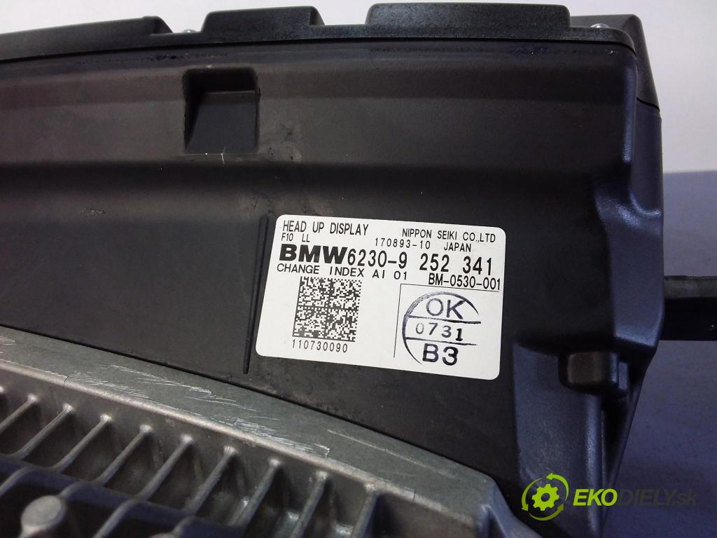 Bmw Seria 5 2011 Zobrazit: Rádio: / GPS 9252341