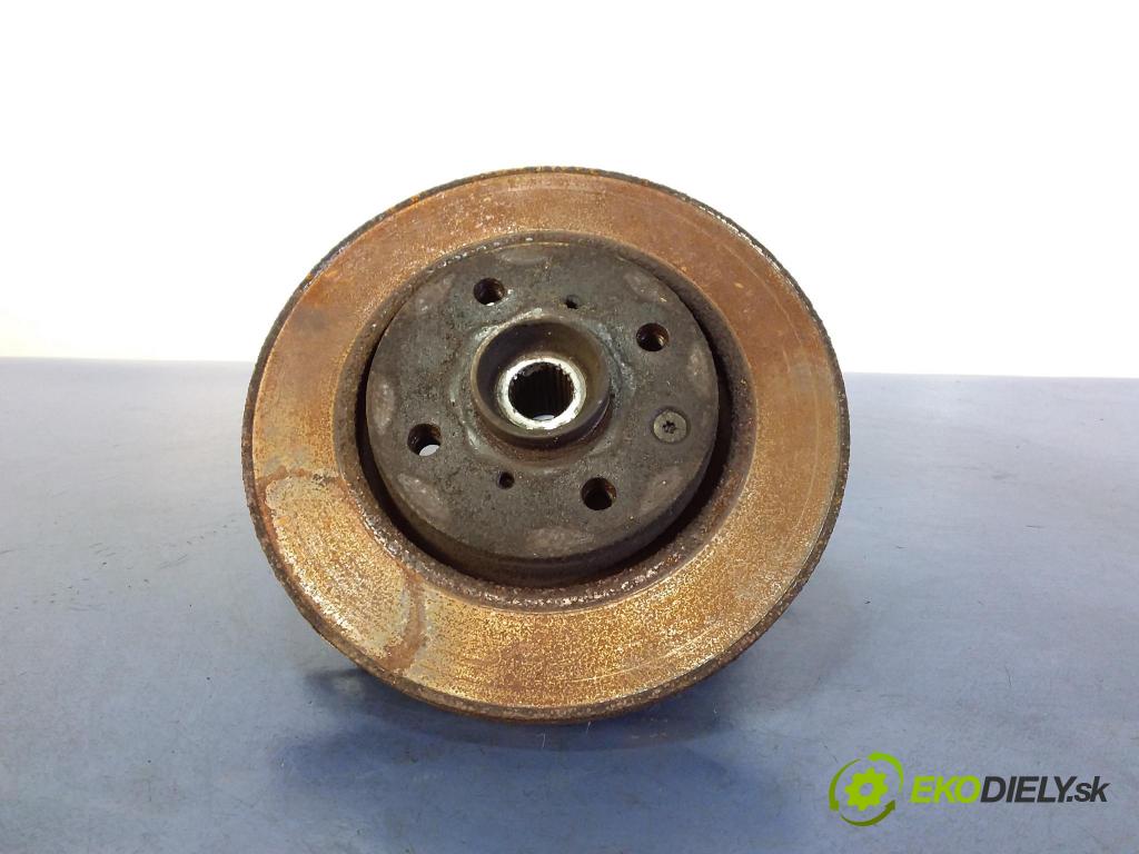 Toyota Aygo 2006 náboj Prava: 