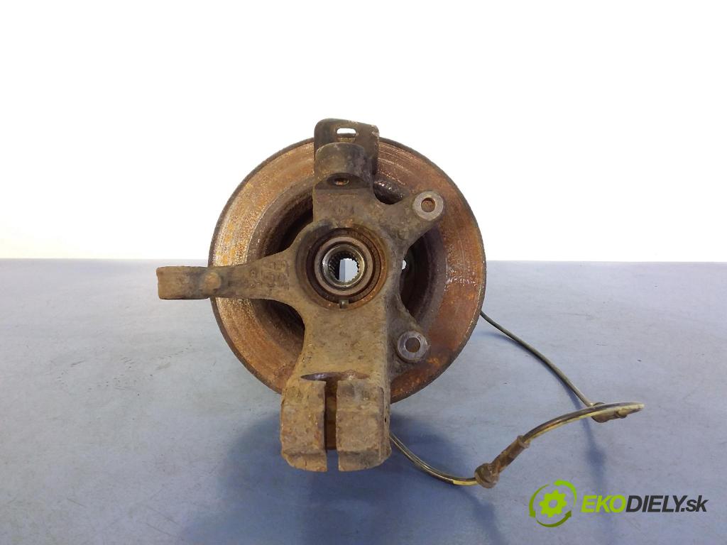 Toyota Aygo 2006 náboj Prava: