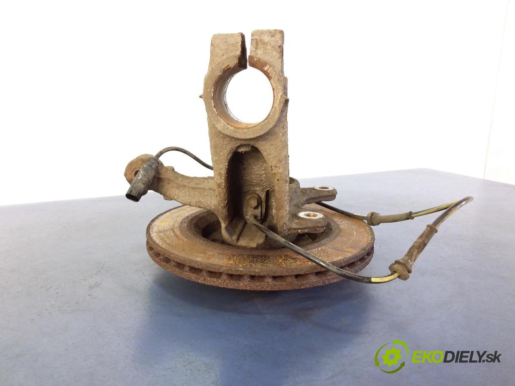 Toyota Aygo 2006 náboj Prava: