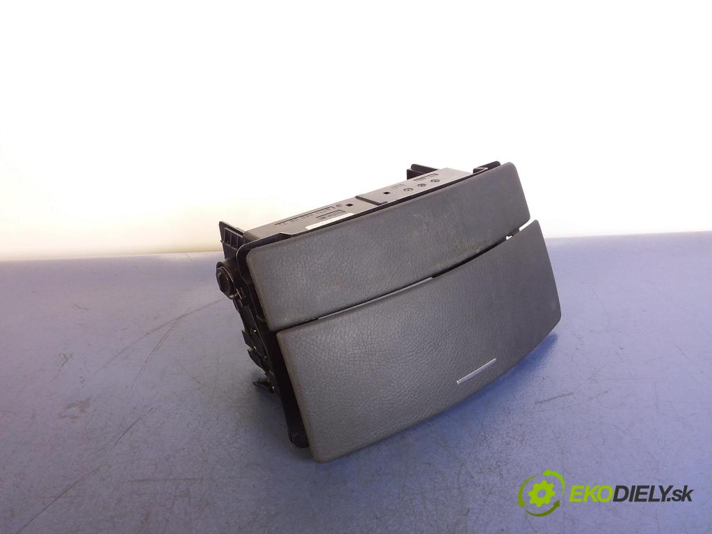 Mercedes S-klasa 2012 kokpit,pristrojová doska A2216800834