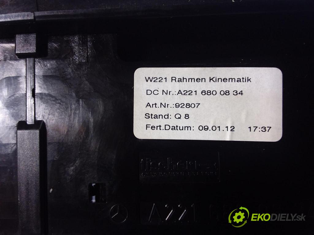 Mercedes S-klasa 2012 kokpit,pristrojová doska A2216800834