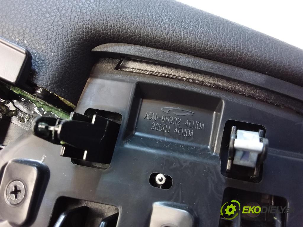 Nissan Qashqai 2015 kokpit,pristrojová doska 969PJ4EH0A
