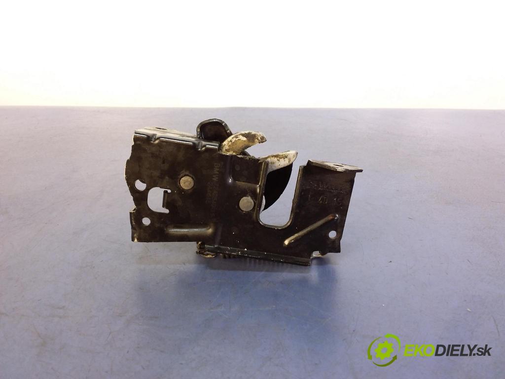 Bmw Seria 3 2015 zámek masky: 7242549