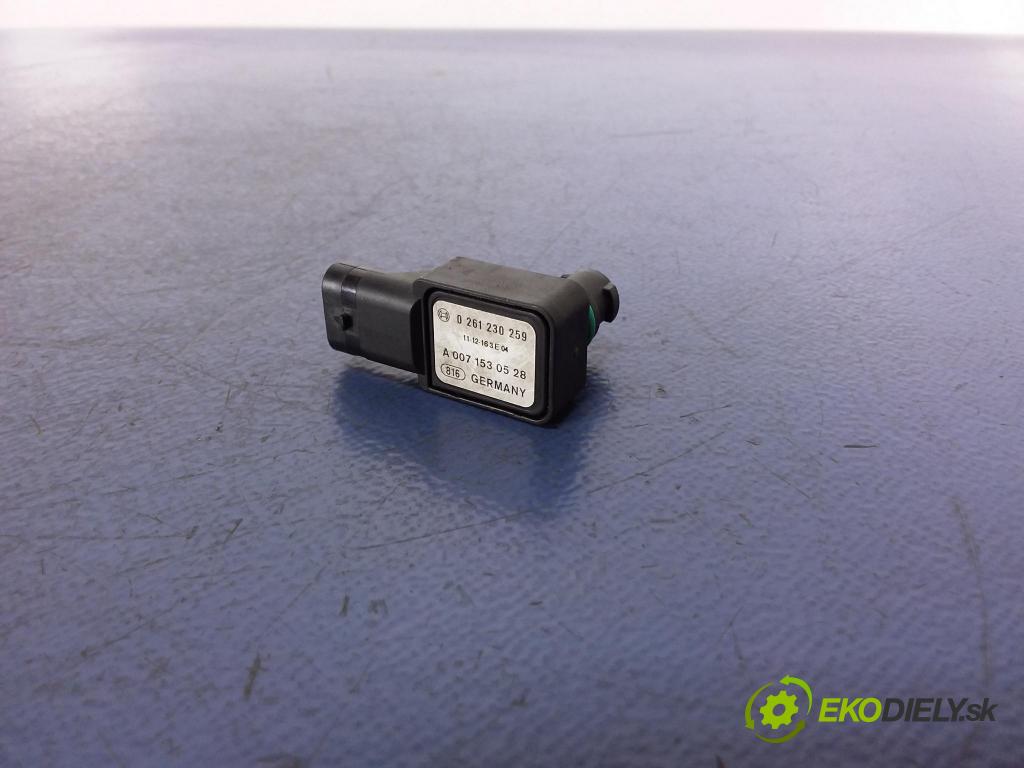 Mercedes S-klasa 2012 snímač Tlak Mapsensor A0071530528