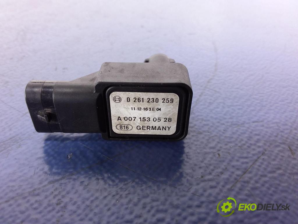 Mercedes S-klasa 2012 snímač Tlak Mapsensor A0071530528