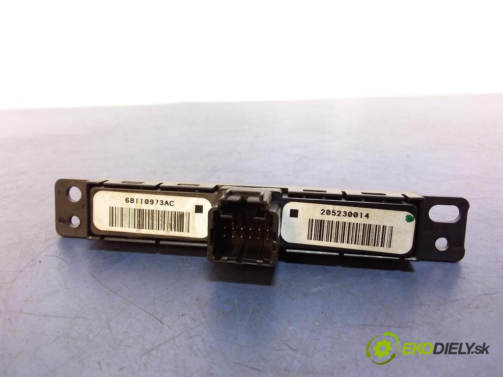 Chrysler Town and country 2013 prepínač svetiel NÚDZA: 68110973AC