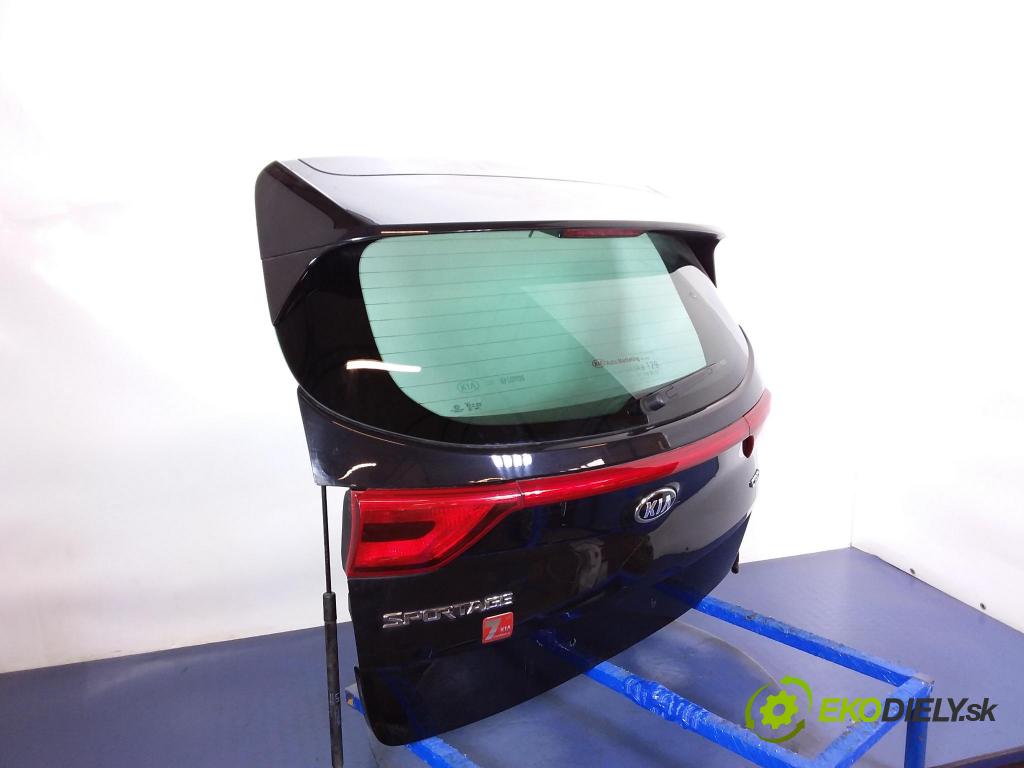 Kia Sportage 2016 zadní dveře kufra: kufr