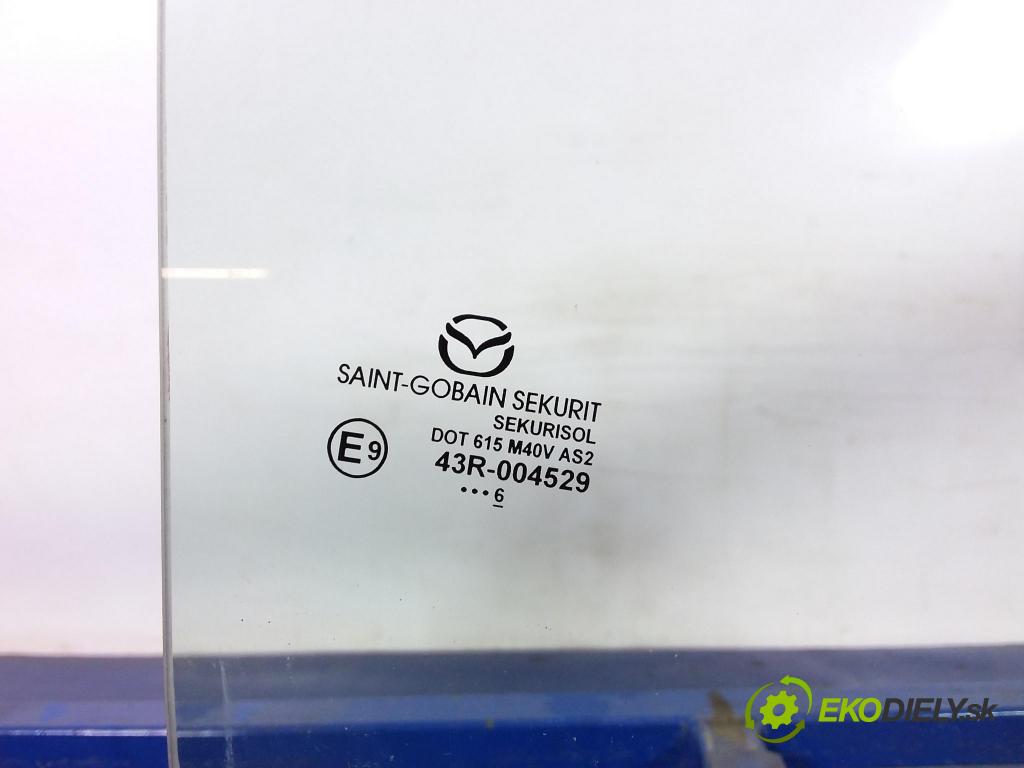 Mazda 3 2016 sklo dvere zad Prava: