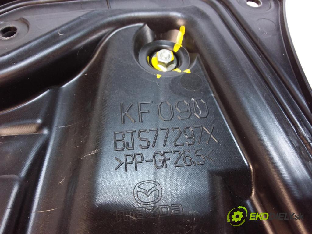 Mazda 3 2016 mechanismus stahování Sklenka: Zad: v pravo: BJS77297X