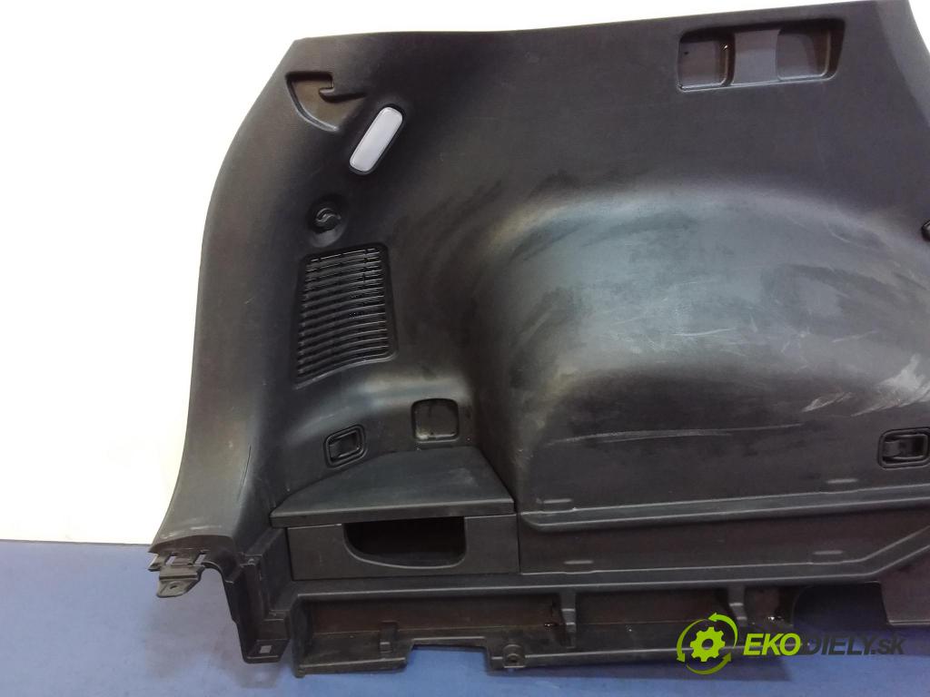 Kia Sportage 2016 kryt Plast: Interiéry: