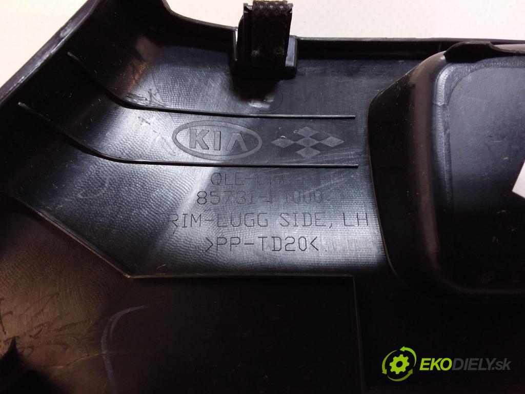 Kia Sportage 2016 kryt Plast: Interiéry: