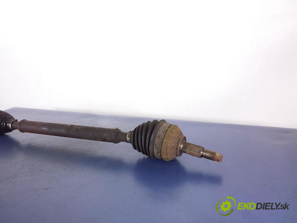 Chrysler Voyager 2002 poloos Prava: Predné