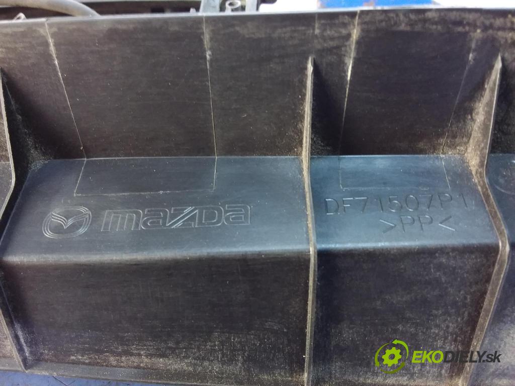 Mazda 2 2011 torpédo DF72507P1