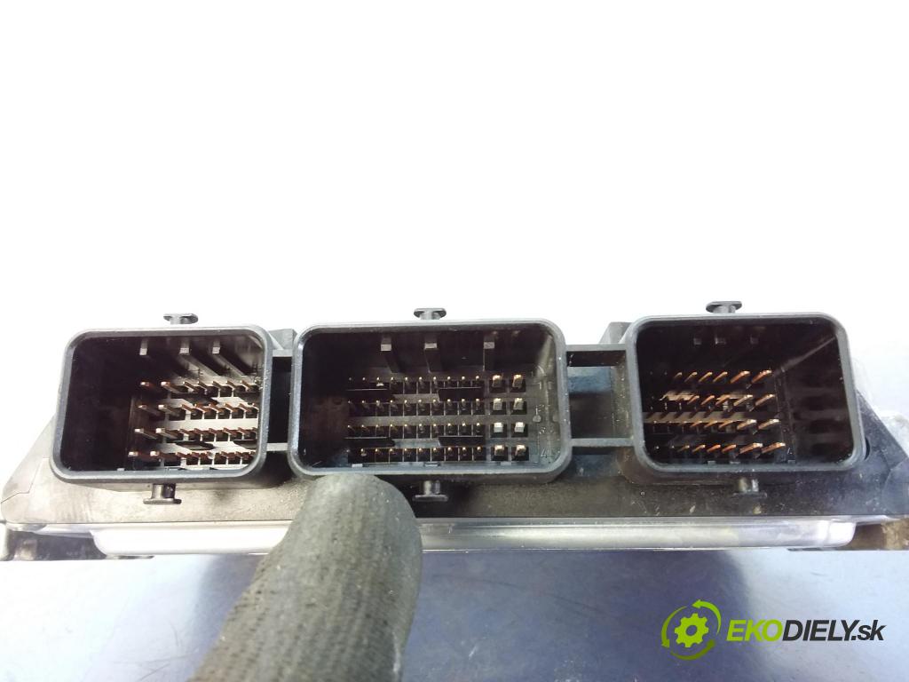 Ford Focus 2007 riadiaca jednotka Motor: 8M51-12A650-LB