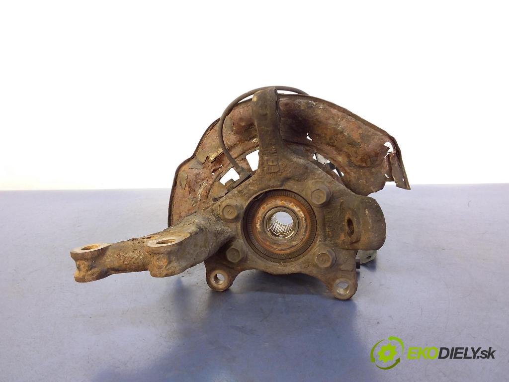 Toyota Avensis 2010 náboj Prava: