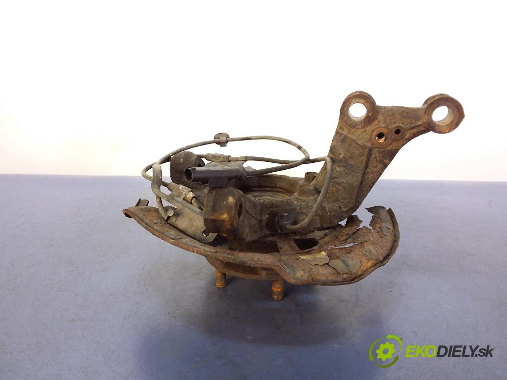 Toyota Avensis 2010 náboj Prava: 