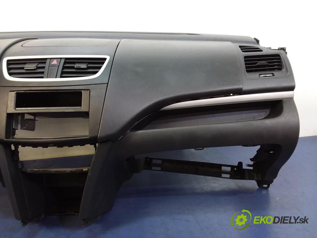 Suzuki Swift 2011 kokpit,pristrojová doska