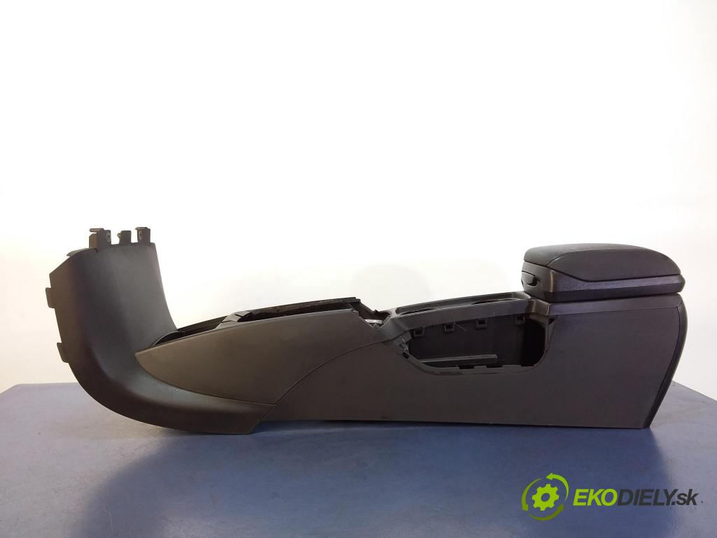 Volvo V50 2004 tunel Stredný: 8687408