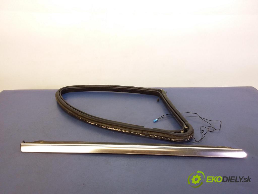 Mercedes R-klasa 2006 sklo Karoséria: zad