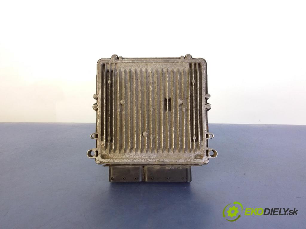 Mercedes R-klasa 2006 riadiaca jednotka A6421503241