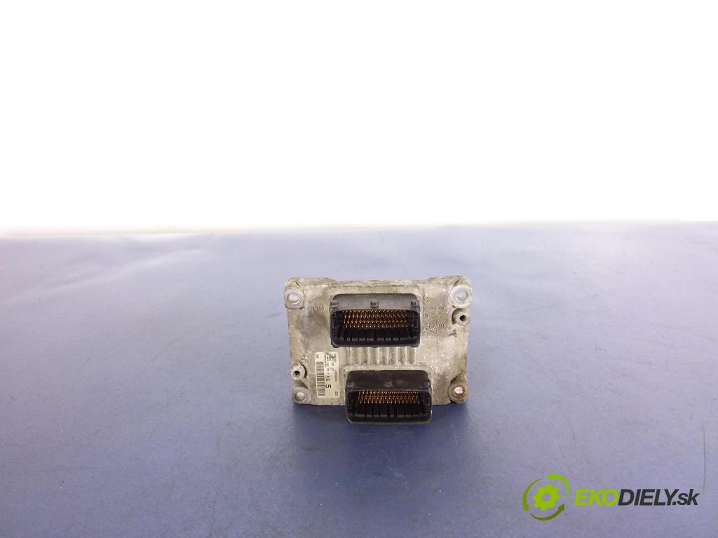 Fiat Punto 2003 riadiaca jednotka 1039S02301