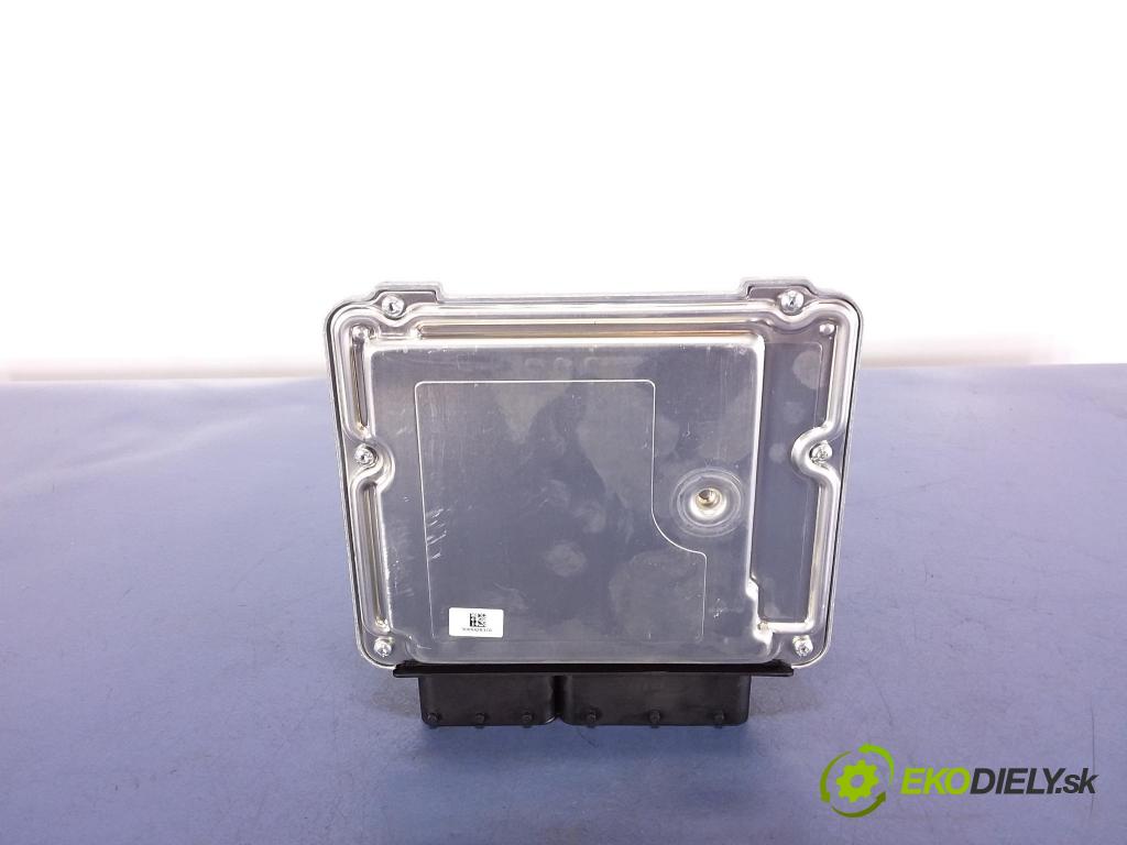 Bmw Seria 1 2012 riadiaca jednotka 8514735