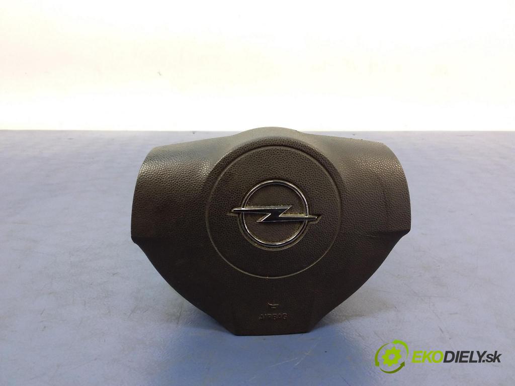 Opel Zafira 2009 kokpit,pristrojová doska