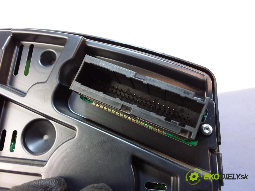 Opel Astra 2004 prístrojovka/ budíky 13201299