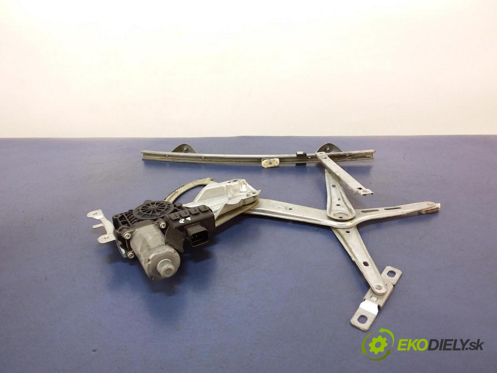 Opel Astra 2004 mechanismus stahování Sklenka: před v pravo: 13100418