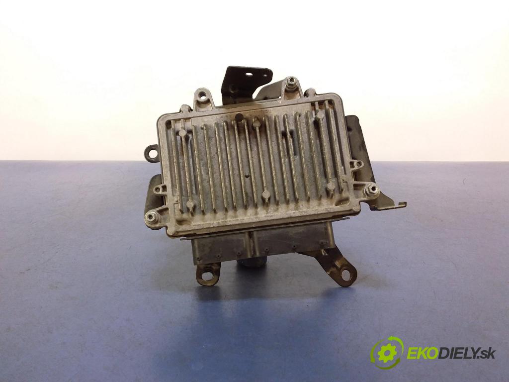 Mercedes A-klasa 2005 riadiaca jednotka A6401503379