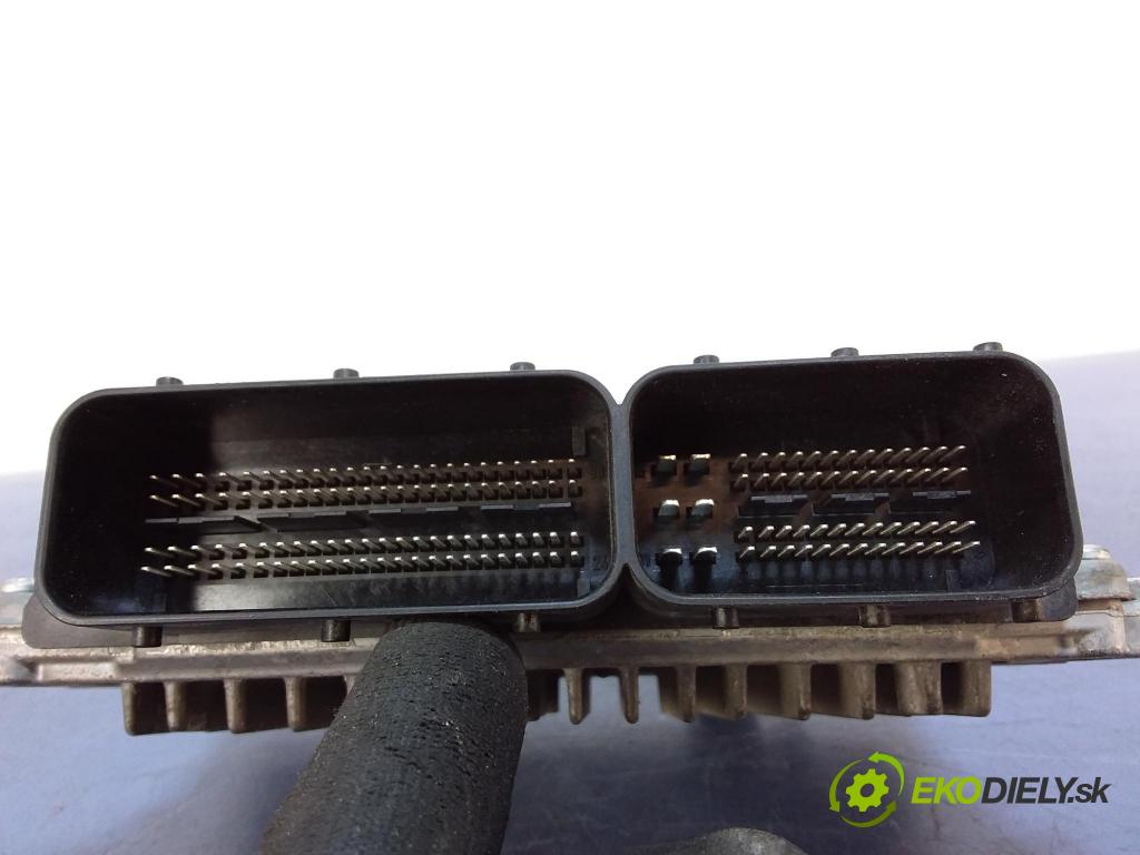 Mercedes A-klasa 2005 riadiaca jednotka A6401503379