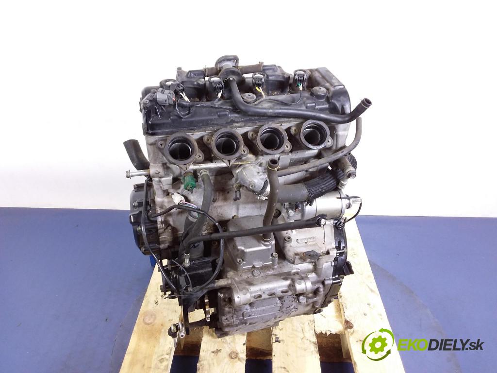 Suzuki Gsx 0 motor Benzín