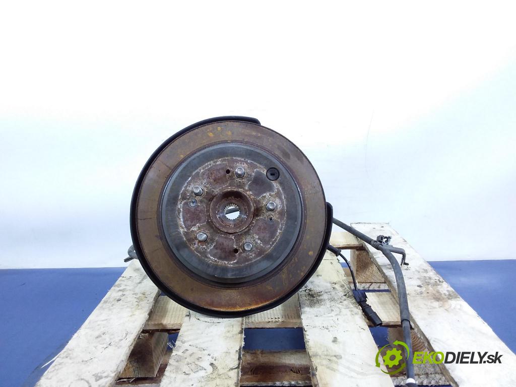 Honda CR-V 2014 Rozbočovač: kola: zad