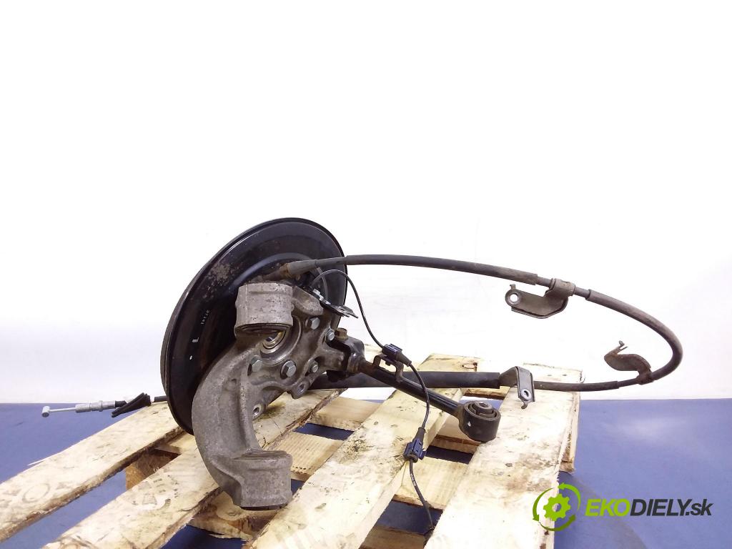 Honda CR-V 2014 Rozbočovač: kola: zad