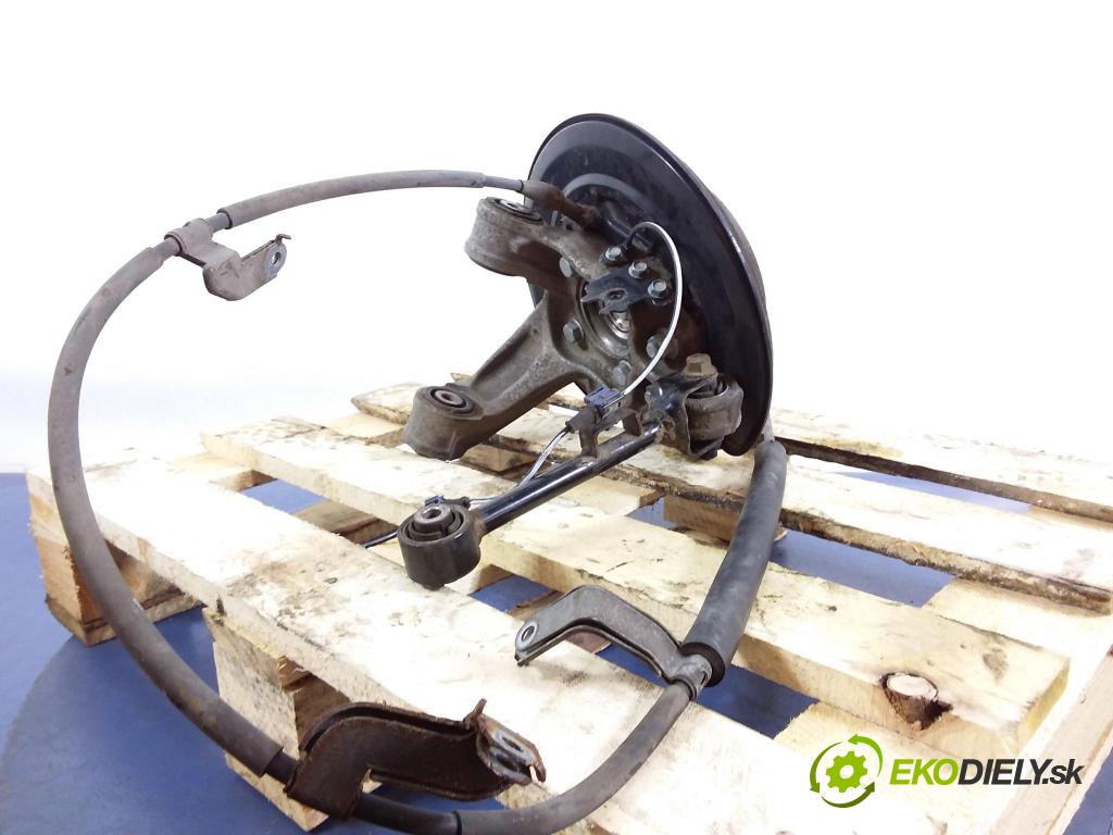 Honda CR-V 2014 Rozbočovač: kola: zad 