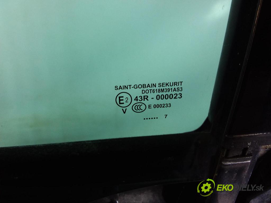 Vw Touareg 2005 mechanismus stahování Sklenka: Zad: Levý: 7L6839729C