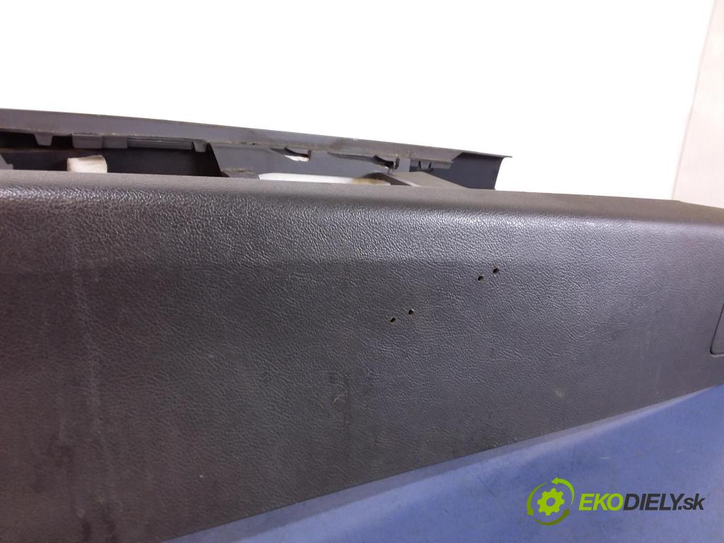 Vw Touareg 2005 tunel Stredný: 7L6863762D